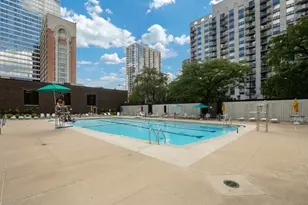 1360 N Sandburg Terrace, Chicago, IL 60610 - Photo 11