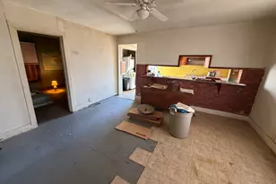 509 W Main St, Walnut Hill, IL 62893 - Photo 7