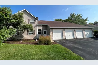 546 E Shag Bark Lane #C, Streamwood, IL 60107 - Photo 1
