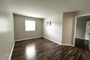 546 E Shag Bark Ln, Streamwood, IL 60107 - Photo 13