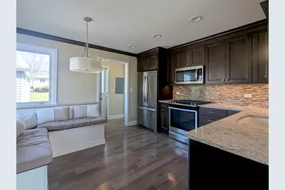 2404 Hawk Lane, Rolling Meadows, IL 60008 - Photo 5