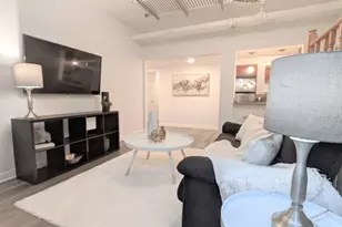 4312 N Clarendon Ave, Chicago, IL 60613 - Photo 5