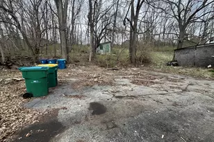 1301 E Jackson St, Joliet, IL 60432 - Photo 13