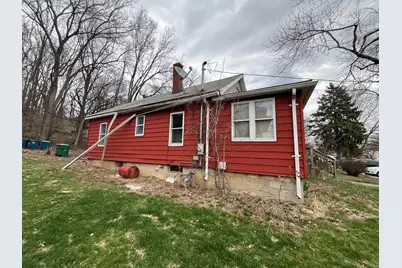 1301 E Jackson Street, Joliet, IL 60432 - Photo 11