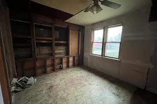 1301 E Jackson St, Joliet, IL 60432 - Photo 7