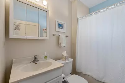 140 S Oriole Trail, Crystal Lake, IL 60014 - Photo 3