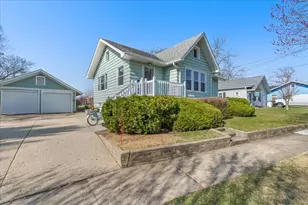 140 S Oriole Trail, Crystal Lake, IL 60014 - Photo 17