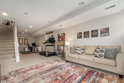 1242 W Ohio Street #1E, Chicago, IL 60642 - Photo 13