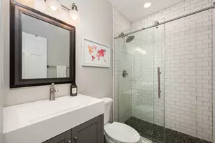 1242 W Ohio St, Chicago, IL 60642 - Photo 19