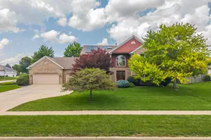 3102 Wisteria Ln, Bloomington, IL 61704 - Photo 3