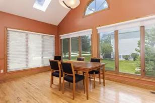 3102 Wisteria Ln, Bloomington, IL 61704 - Photo 17