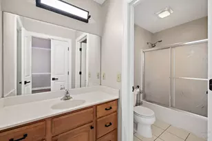 2184 Schrader Ln, North Aurora, IL 60542 - Photo 25