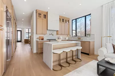 1879 N Hoyne Avenue, Chicago, IL 60647 - Photo 15