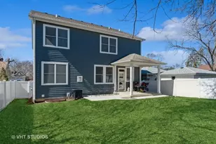 1236 N Webster St, Naperville, IL 60563 - Photo 17