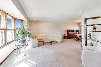 507 Ridgewood Lane, Buffalo Grove, IL 60089 - Photo 3