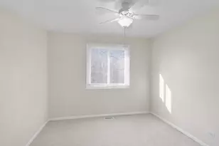 24W474 Surf Ct, Naperville, IL 60540 - Photo 9