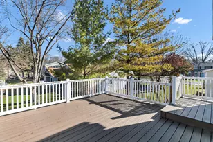 24W474 Surf Ct, Naperville, IL 60540 - Photo 17