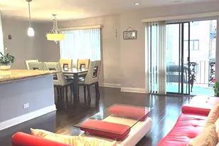 9332 Landings Ln, Des Plaines, IL 60016 - Photo 11