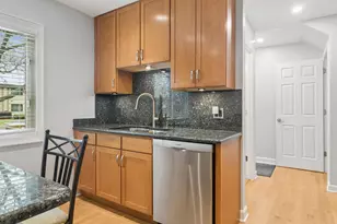 934 N Wheeling Rd, Mount Prospect, IL 60056 - Photo 7