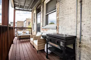 1514 W Addison St, Chicago, IL 60613 - Photo 17