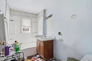 122 W 150th St, Harvey, IL 60426 - Photo 7