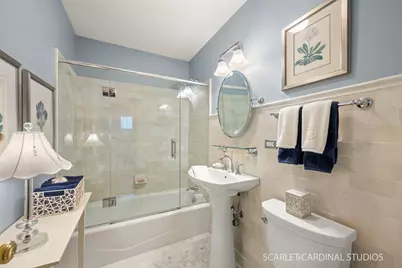 309 Brookside Circle, Wheaton, IL 60187 - Photo 17