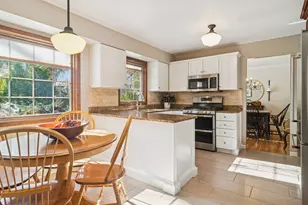 9 E Lillian Ave, Arlington Heights, IL 60004 - Photo 7