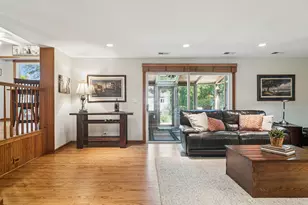 1102 E Waverly Dr, Arlington Heights, IL 60004 - Photo 13