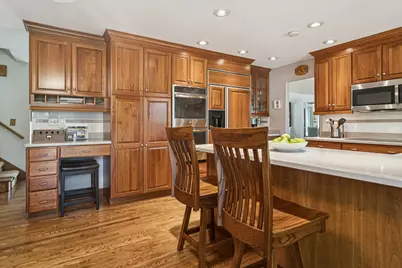 1102 E Waverly Drive, Arlington Heights, IL 60004 - Photo 9