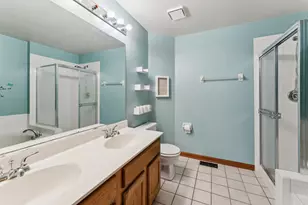 2239 Seaver Ln, Hoffman Estates, IL 60169 - Photo 21