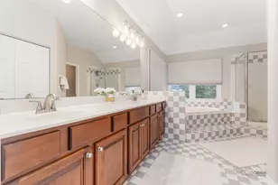 2955 Roslyn Ln E, Buffalo Grove, IL 60089 - Photo 23