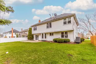 2955 Roslyn Ln E, Buffalo Grove, IL 60089 - Photo 33