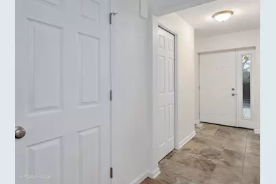 4735 Yender Avenue #6, Lisle, IL 60532 - Photo 3