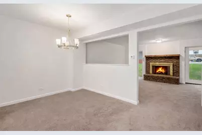 4735 Yender Avenue #6, Lisle, IL 60532 - Photo 5