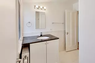 555 Hill Terrace, Winnetka, IL 60093 - Photo 17