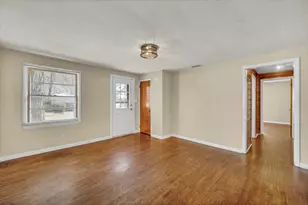 900 W Audrey Ave, Joliet, IL 60436 - Photo 9