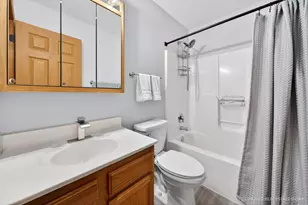 5802 Fieldstone Trail, McHenry, IL 60050 - Photo 19