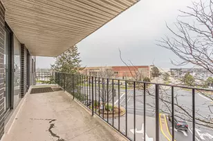 4901 Golf Rd, Skokie, IL 60077 - Photo 23