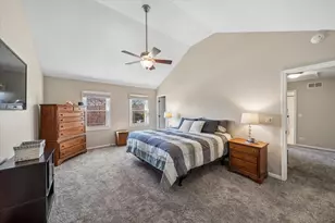 1239 Thackery Ct, Naperville, IL 60564 - Photo 13