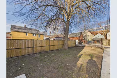 8747 S Escanaba Avenue, Chicago, IL 60617 - Photo 33