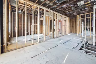 8747 S Escanaba Ave, Chicago, IL 60617 - Photo 17