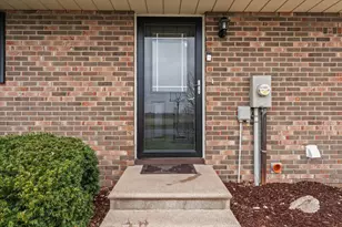 14540 E 3400 N Rd, Rossville, IL 60963 - Photo 5