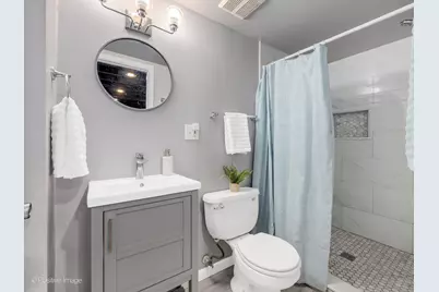 392 E Saint Charles Road, Elmhurst, IL 60126 - Photo 21