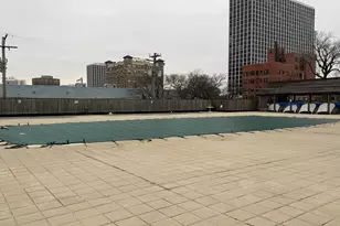 4250 N Marine Dr, Chicago, IL 60613 - Photo 15