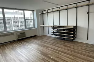 4250 N Marine Dr, Chicago, IL 60613 - Photo 9