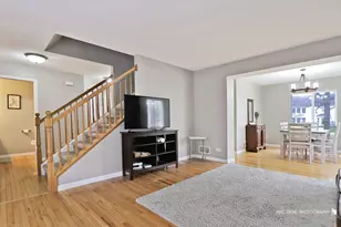 1407 S Janice Ln, Round Lake, IL 60073 - Photo 3