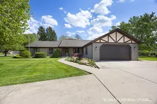 5S440 Beau Bien Blvd, Naperville, IL 60540 - Photo 1