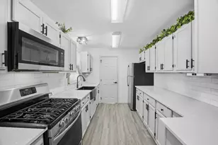 2810 175th St, Hazel Crest, IL 60429 - Photo 3