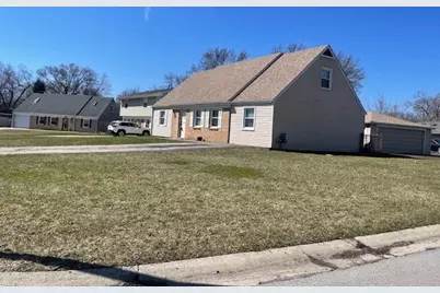 104 Stoneham Court, Bolingbrook, IL 60440 - Photo 3