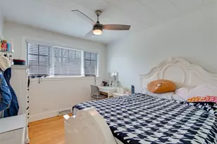 51 W Rozanne Dr, Addison, IL 60101 - Photo 11